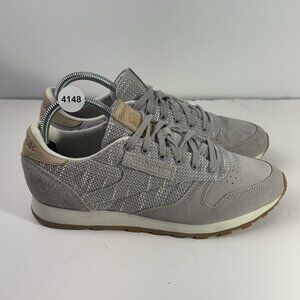 Reebok Classic Womens Size 8.5 Gray Suede Sneakers